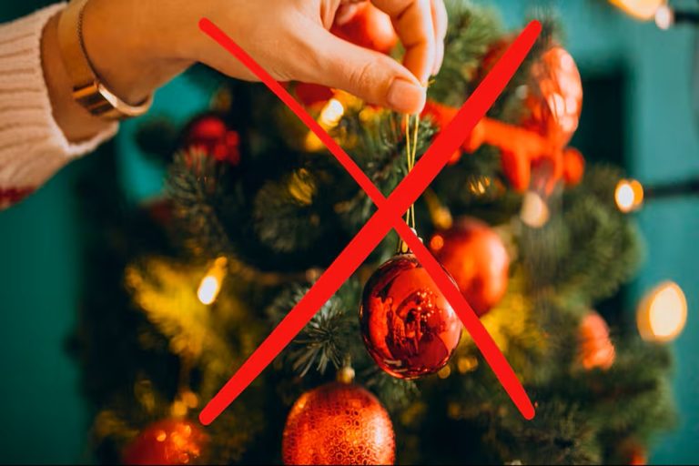 O que significa recusar-se a montar a árvore de Natal e não celebrar as festas, segundo a psicologia
